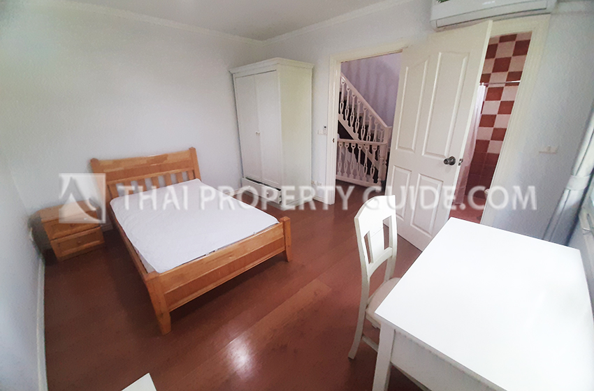 Townhouse in Sukhumvit 
